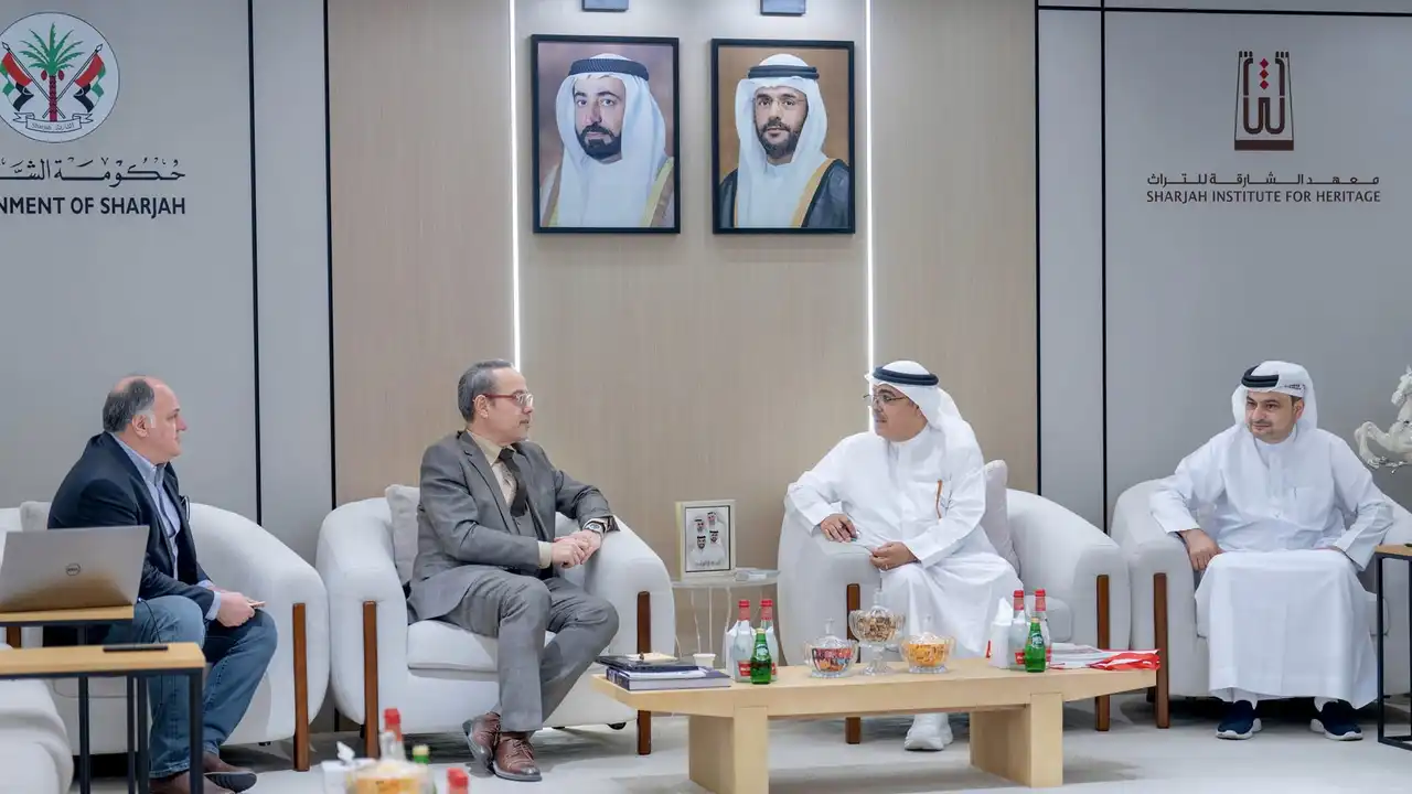 معهد الشارقة للتراث وجامعة الشارقة يلتقيان لتعزيز التعاون الثقافي